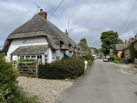  Avebury